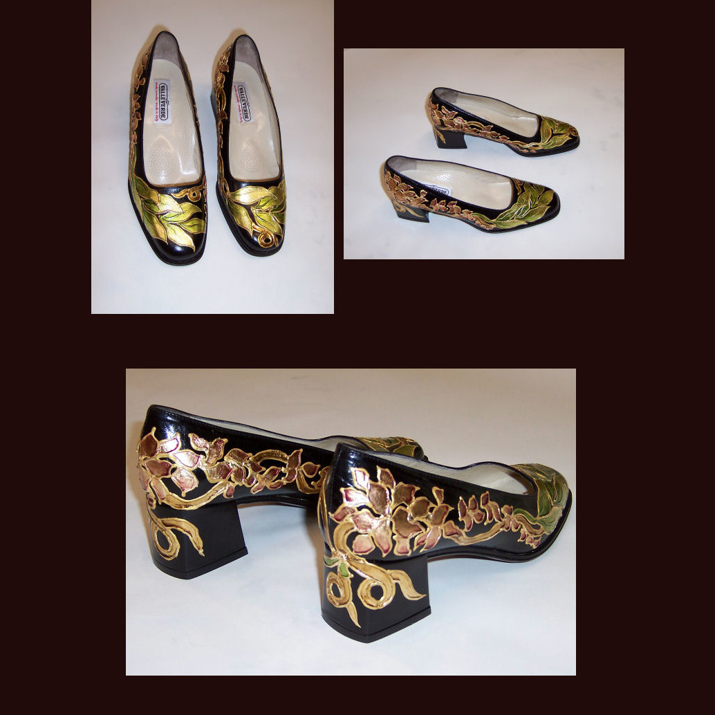 Scarpe decorate in foglia oro